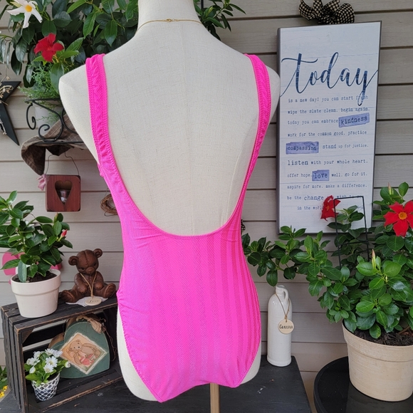 PACIFIC CONNECTIONS ♡ Gorgeous Vintage 1pc Pink Stripped Open Back Swimsuit 9/10 - Picture 13 of 17
